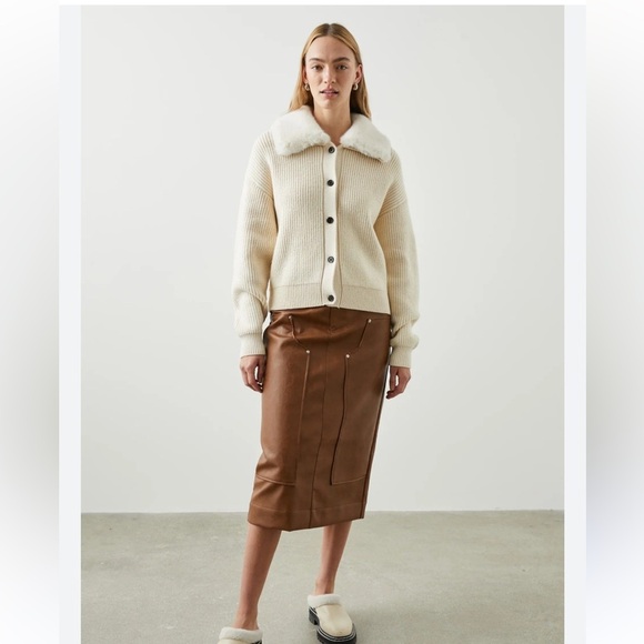 NWT $268 Rails esme Cardigan sweater in Ivory size M Removable Faux Fur Collar - Picture 3 of 16
